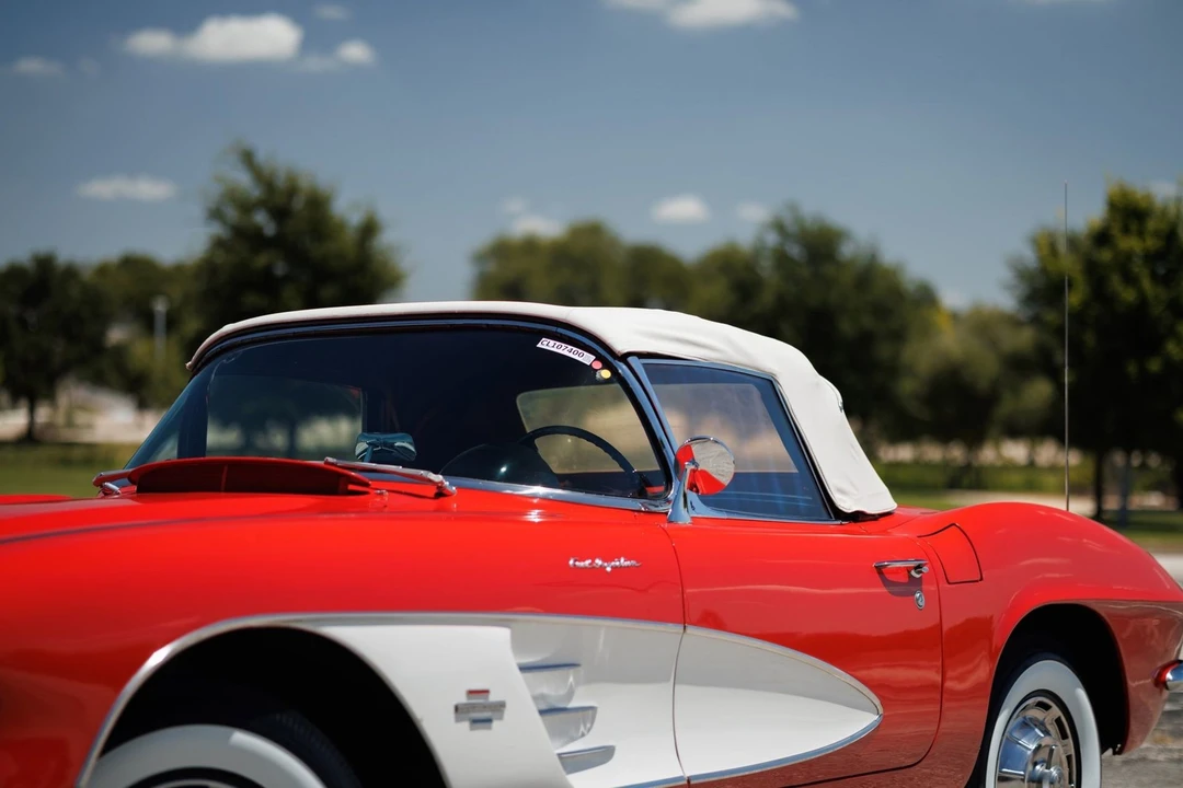 1961 Chevrolet Corvette C1 - Image 30 of 31