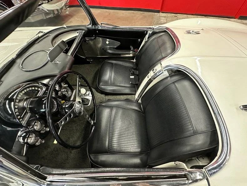 1961 Chevrolet Corvette C1 - Image 12 of 18