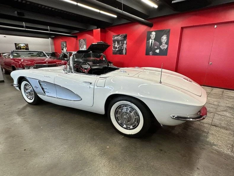 1961 Chevrolet Corvette C1 - Image 8 of 18