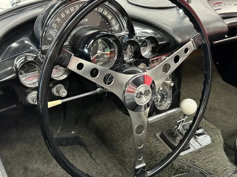 1961 Chevrolet Corvette C1 - Image 10 of 18