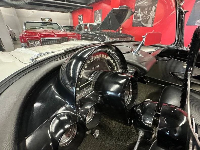 1961 Chevrolet Corvette C1 - Image 11 of 18