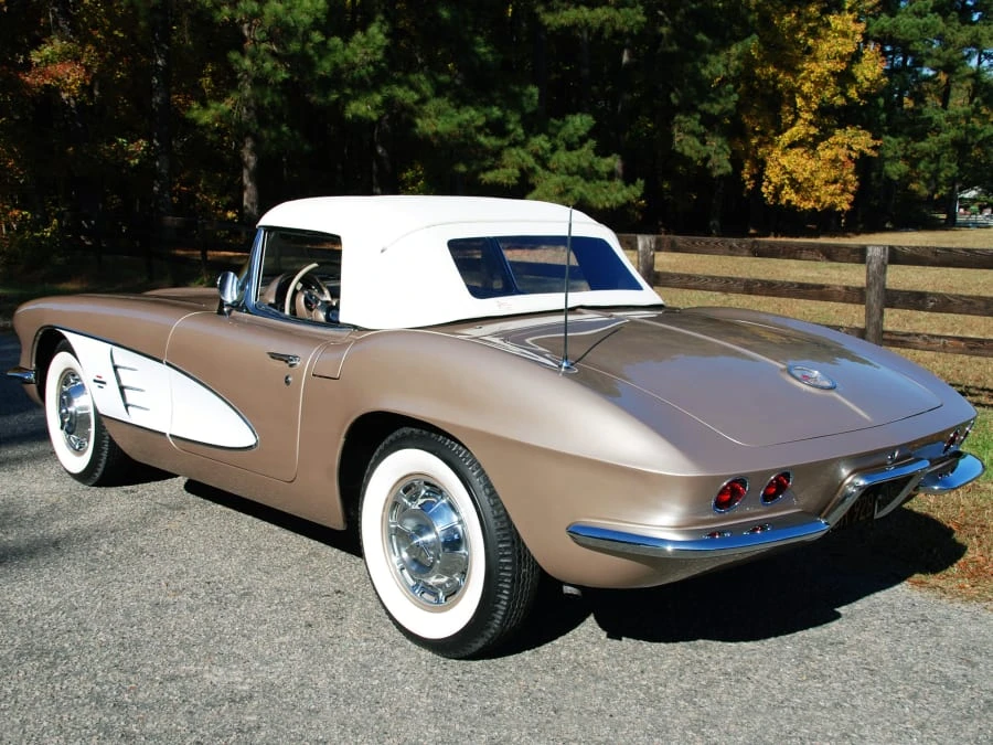 1961 Chevrolet Corvette C1 - Image 2 of 9
