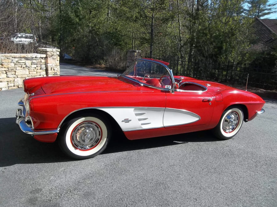 1961 Chevrolet Corvette C1 - Image 2 of 8