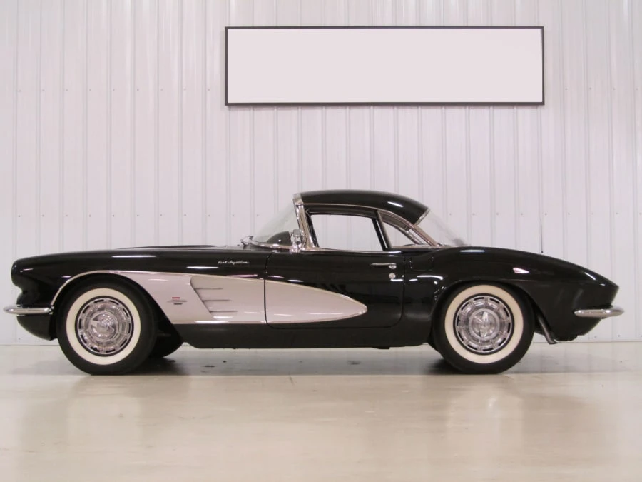 1961 Chevrolet Corvette C1 - Image 10 of 10