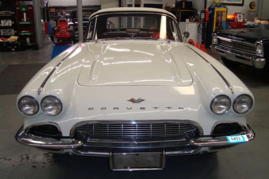 1961 Chevrolet Corvette C1 - Image 2 of 9