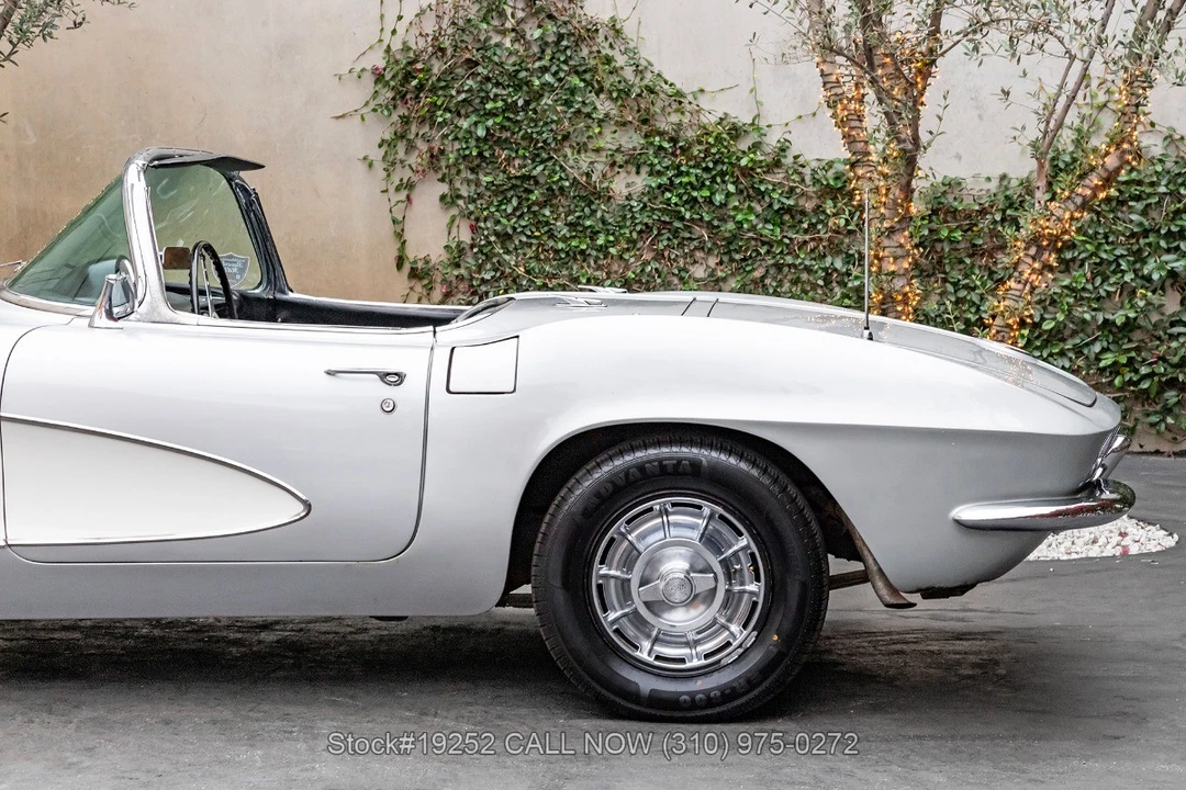 1961 Chevrolet Corvette C1 - Image 26 of 31