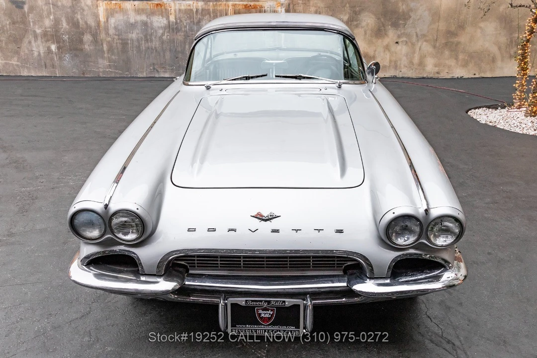 1961 Chevrolet Corvette C1 - Image 16 of 31