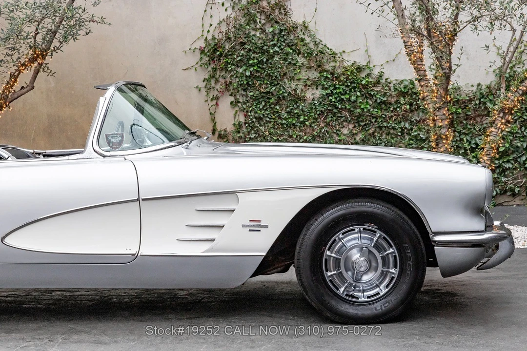 1961 Chevrolet Corvette C1 - Image 23 of 31