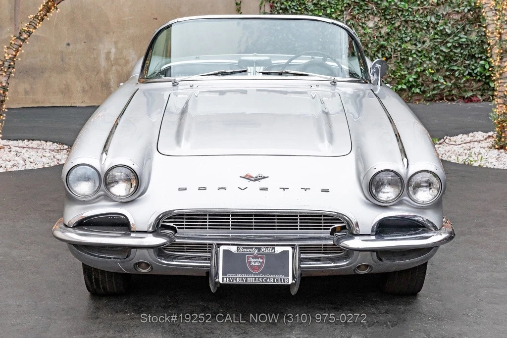 1961 Chevrolet Corvette C1 - Image 2 of 12