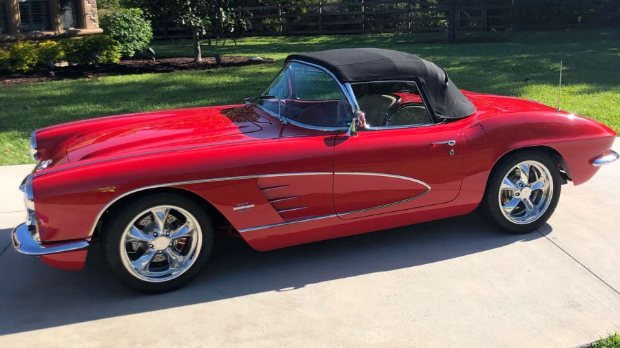 1961 Chevrolet Corvette C1 - Image 15 of 16