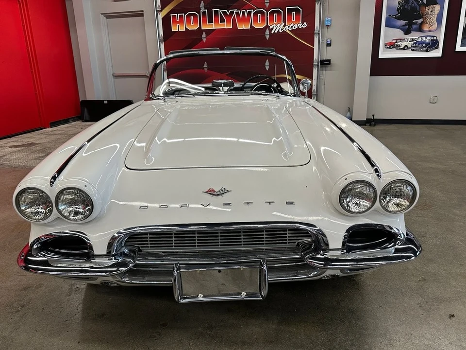 1961 Chevrolet Corvette C1 - Image 8 of 31