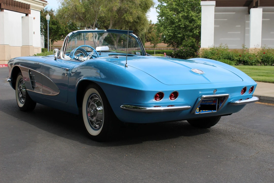 1961 Chevrolet Corvette C1 - Image 16 of 31