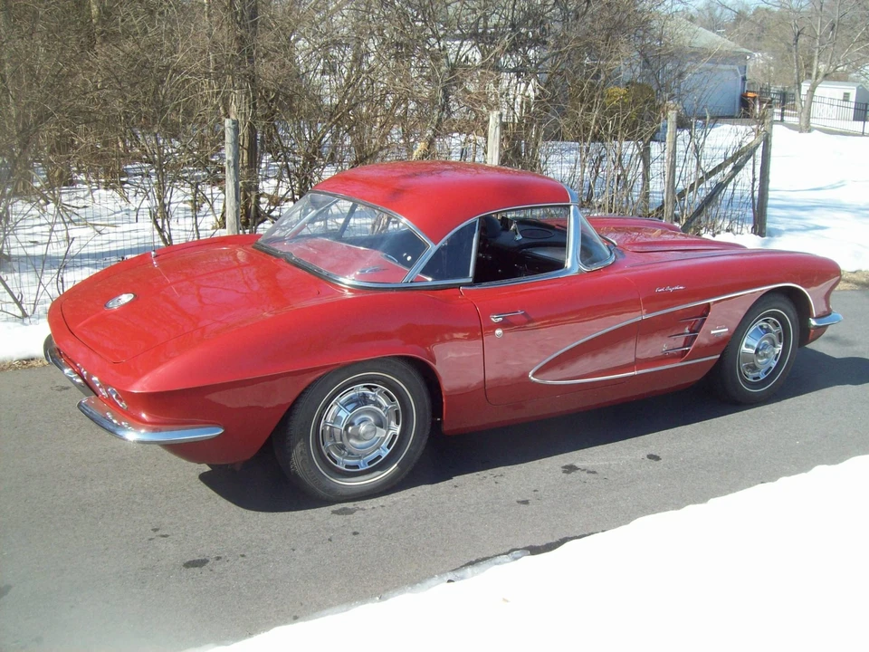 1961 Chevrolet Corvette C1 - Image 2 of 31