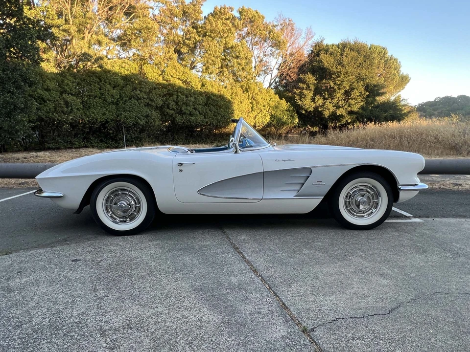 1961 Chevrolet Corvette C1 - Image 11 of 31
