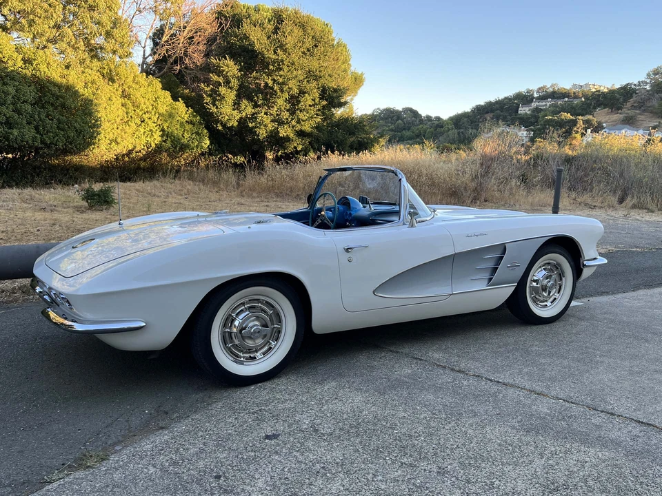 1961 Chevrolet Corvette C1 - Image 12 of 31