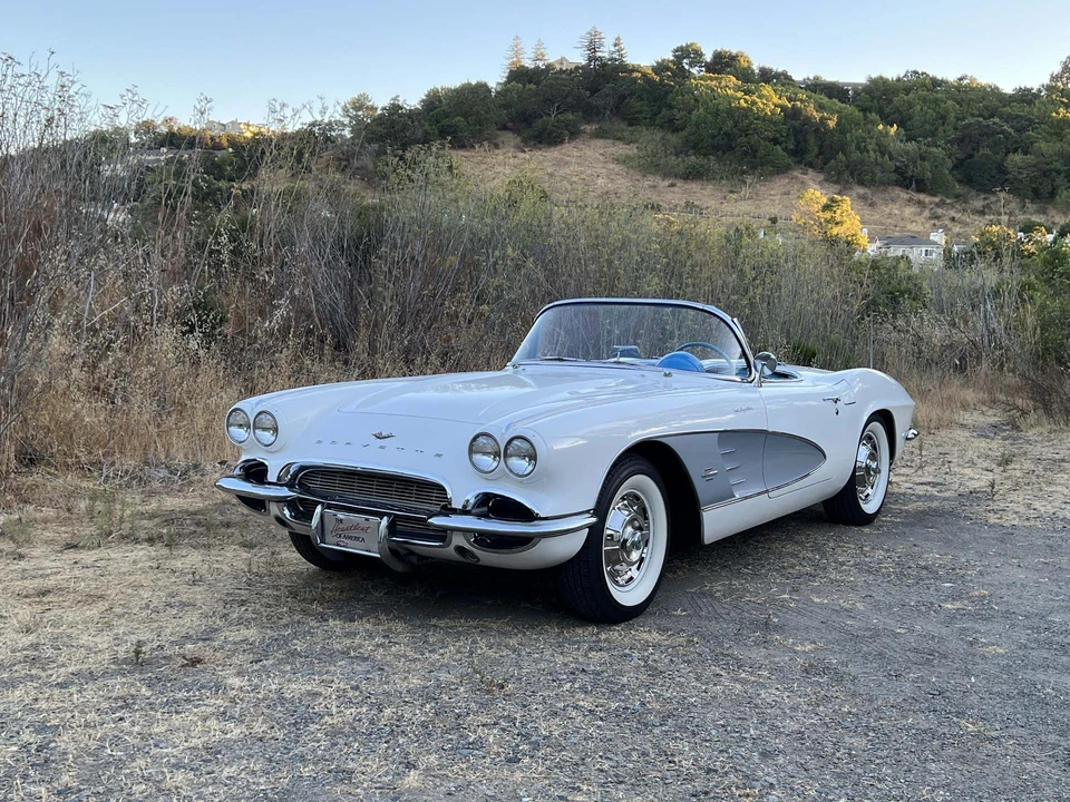 1961 Chevrolet Corvette C1 - Image 13 of 31