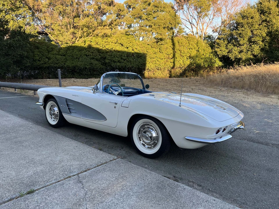 1961 Chevrolet Corvette C1 - Image 9 of 31