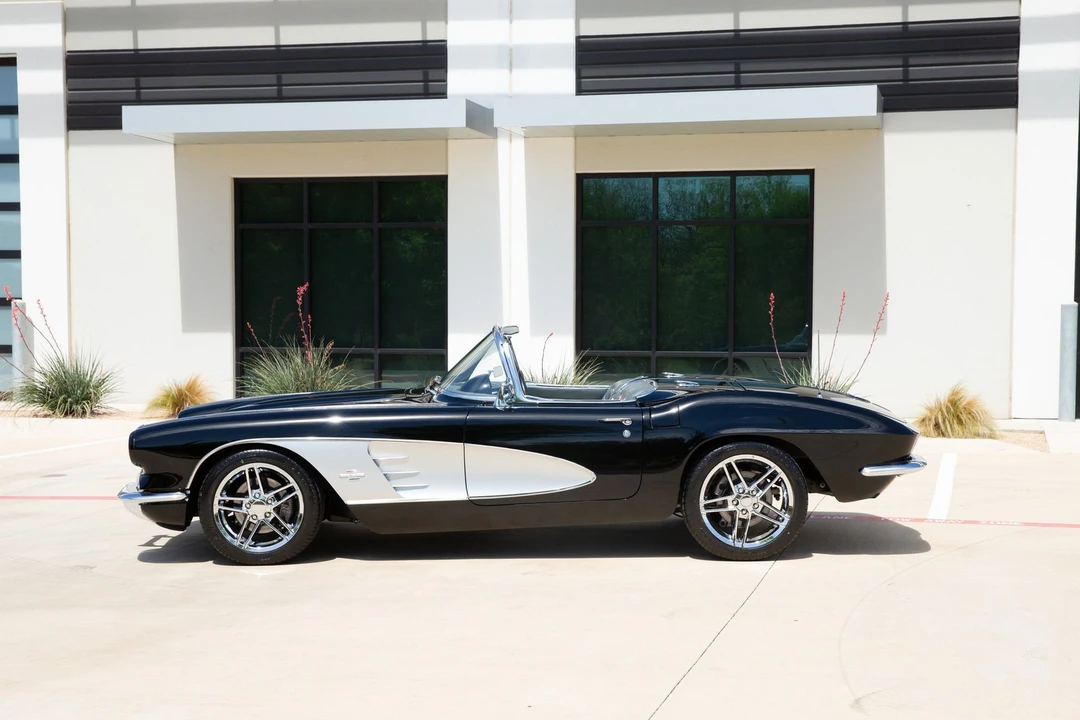 1961 Chevrolet Corvette C1 - Image 4 of 21
