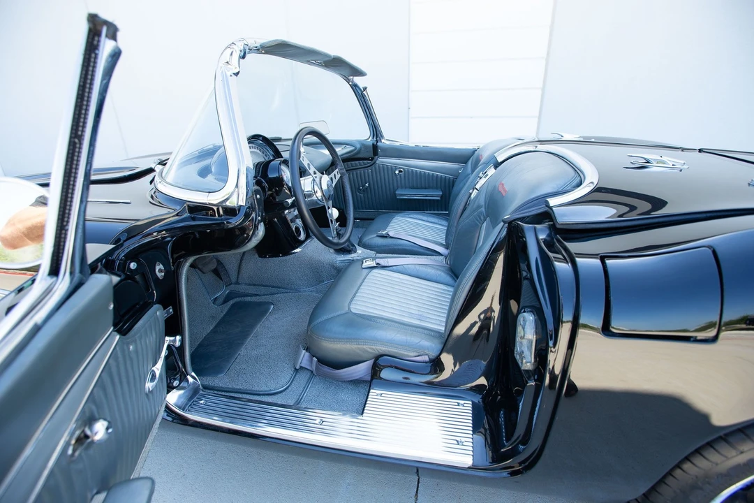 1961 Chevrolet Corvette C1 - Image 17 of 21