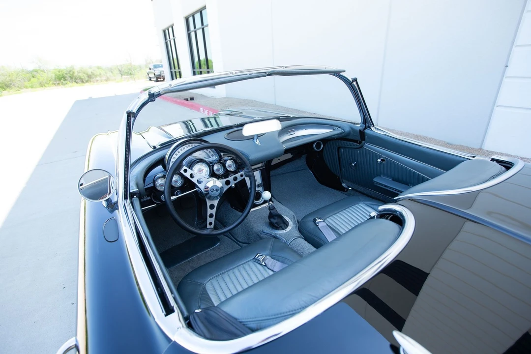 1961 Chevrolet Corvette C1 - Image 15 of 21