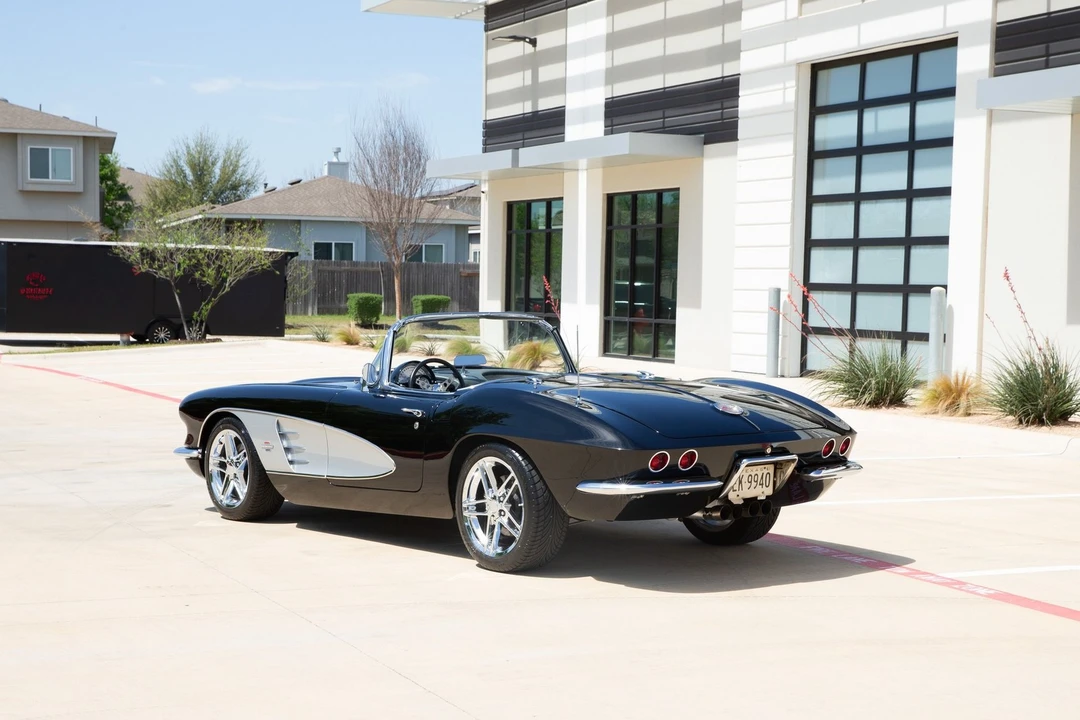1961 Chevrolet Corvette C1 - Image 7 of 21