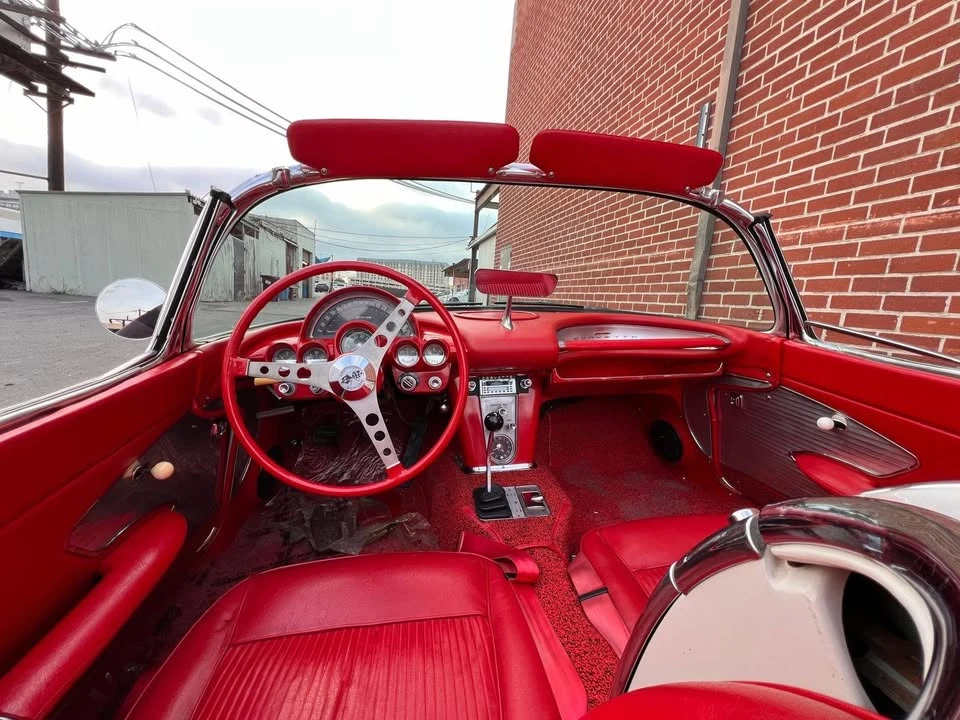 1961 Chevrolet Corvette C1 - Image 10 of 14