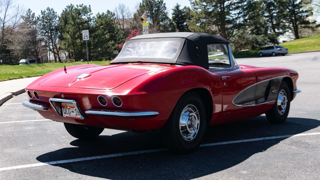 1961 Chevrolet Corvette C1 - Image 12 of 31