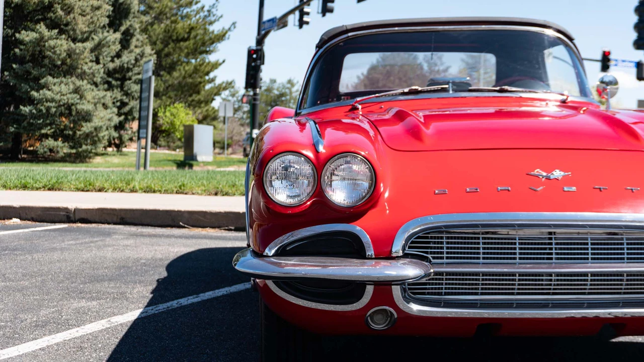 1961 Chevrolet Corvette C1 - Image 15 of 31