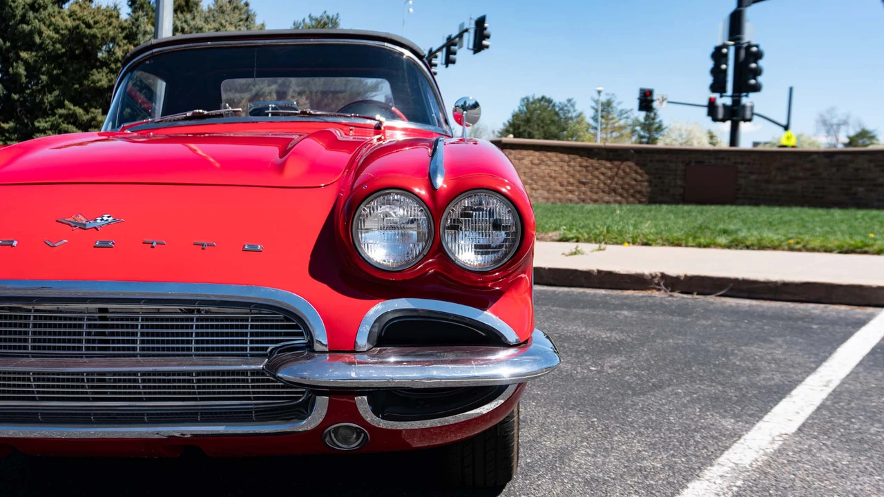 1961 Chevrolet Corvette C1 - Image 17 of 31