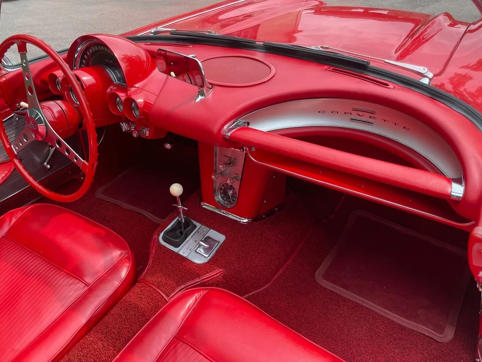 1961 Chevrolet Corvette C1 - Image 10 of 21