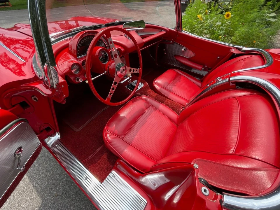 1961 Chevrolet Corvette C1 - Image 13 of 21