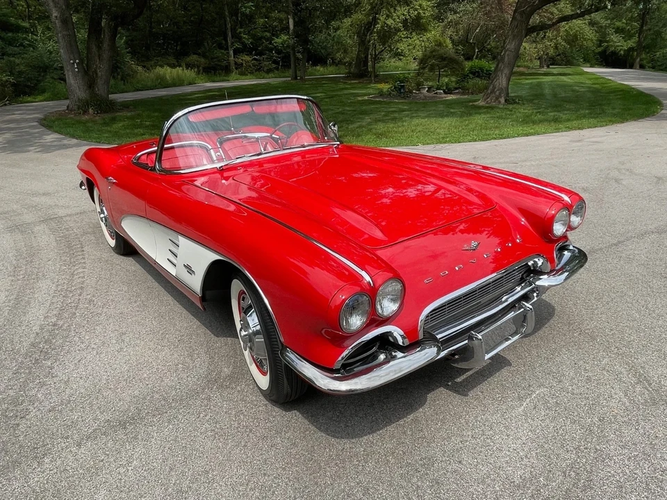 1961 Chevrolet Corvette C1 - Image 11 of 21
