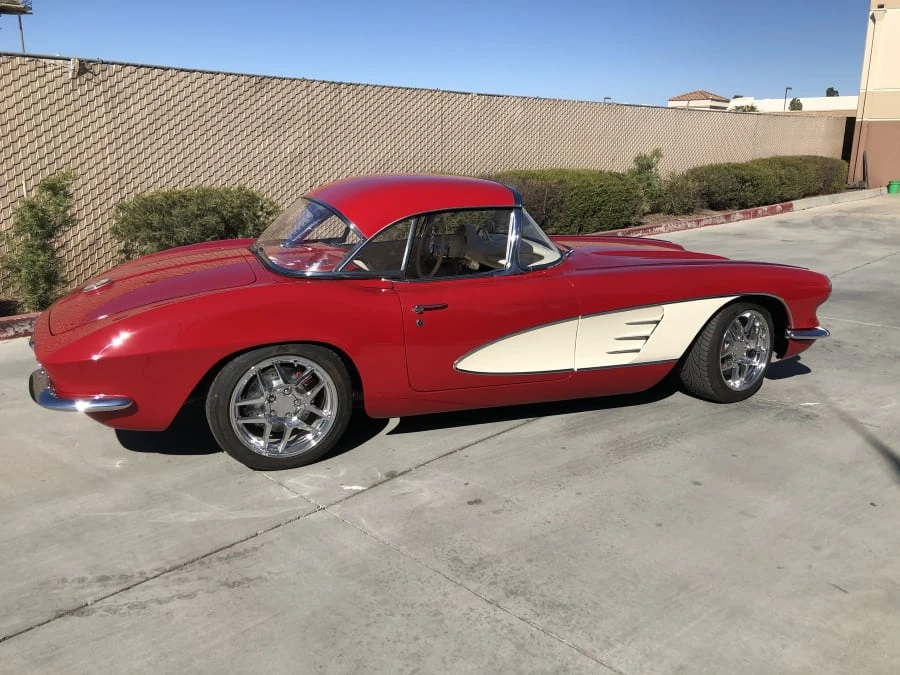 1961 Chevrolet Corvette C1 - Image 11 of 14