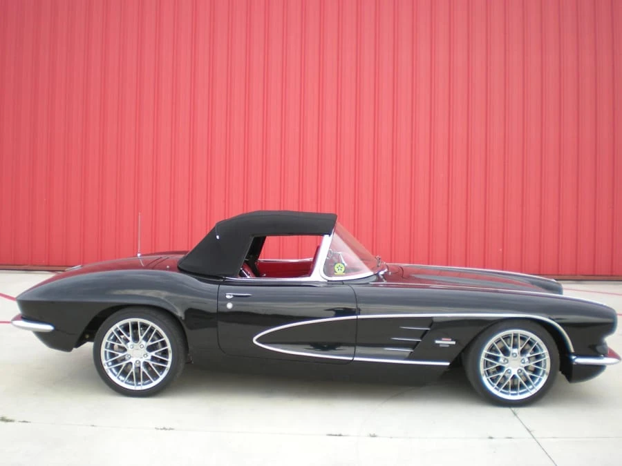 1961 Chevrolet Corvette C1 - Image 2 of 8
