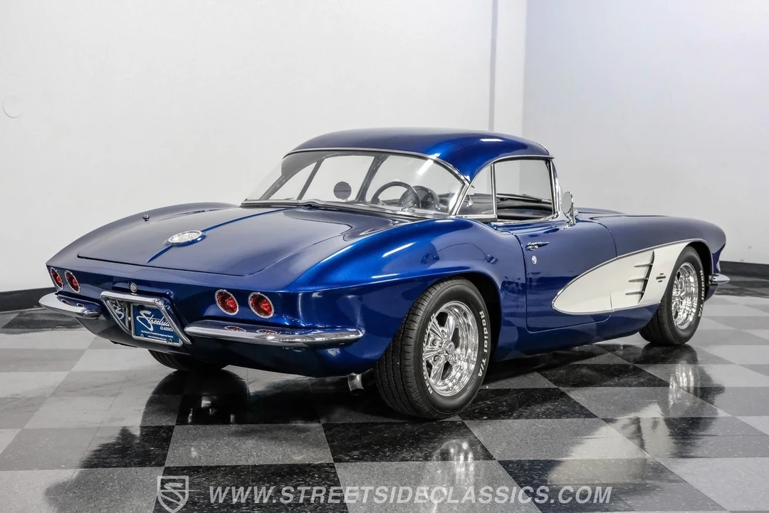 1961 Chevrolet Corvette C1 - Image 12 of 12