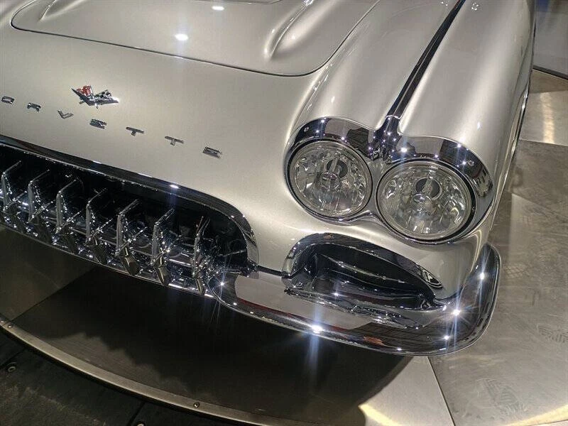 1961 Chevrolet Corvette C1 - Image 13 of 31