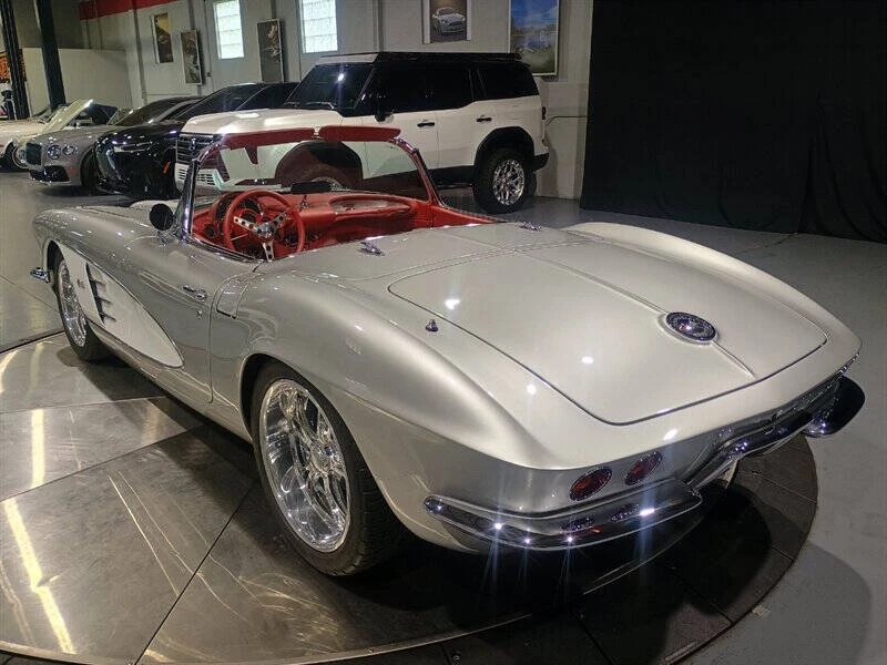 1961 Chevrolet Corvette C1 - Image 4 of 31