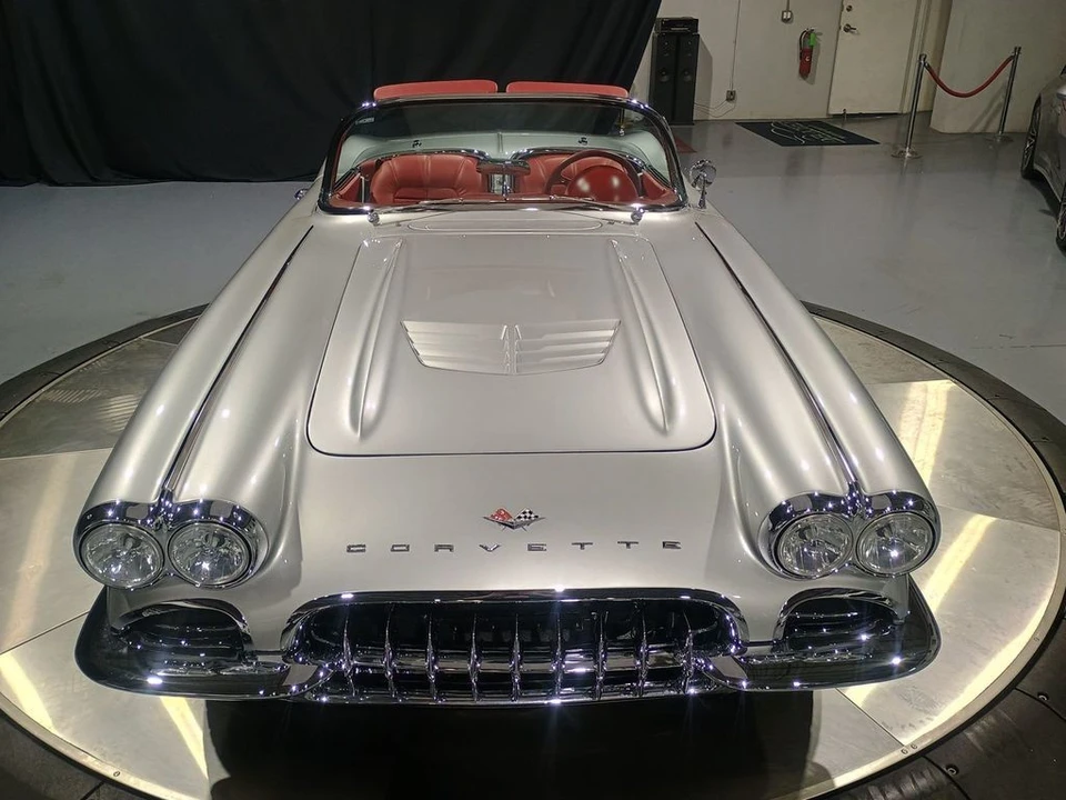 1961 Chevrolet Corvette C1 - Image 12 of 12
