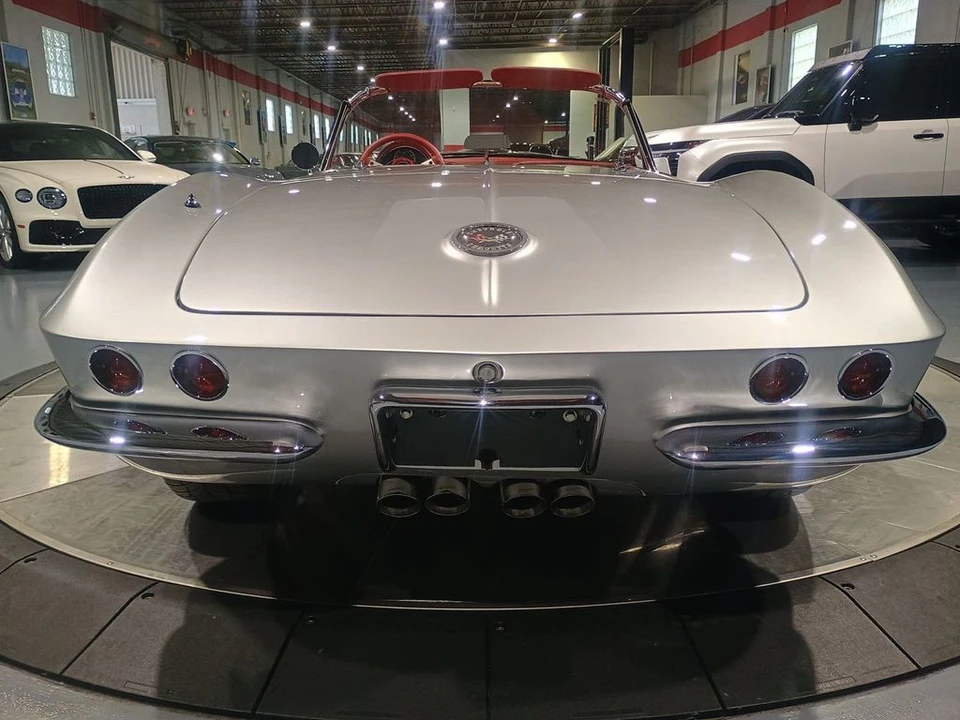 1961 Chevrolet Corvette C1 - Image 6 of 12