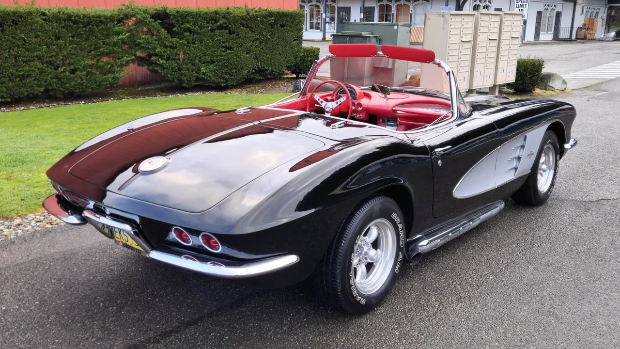 1961 Chevrolet Corvette C1 - Image 3 of 21