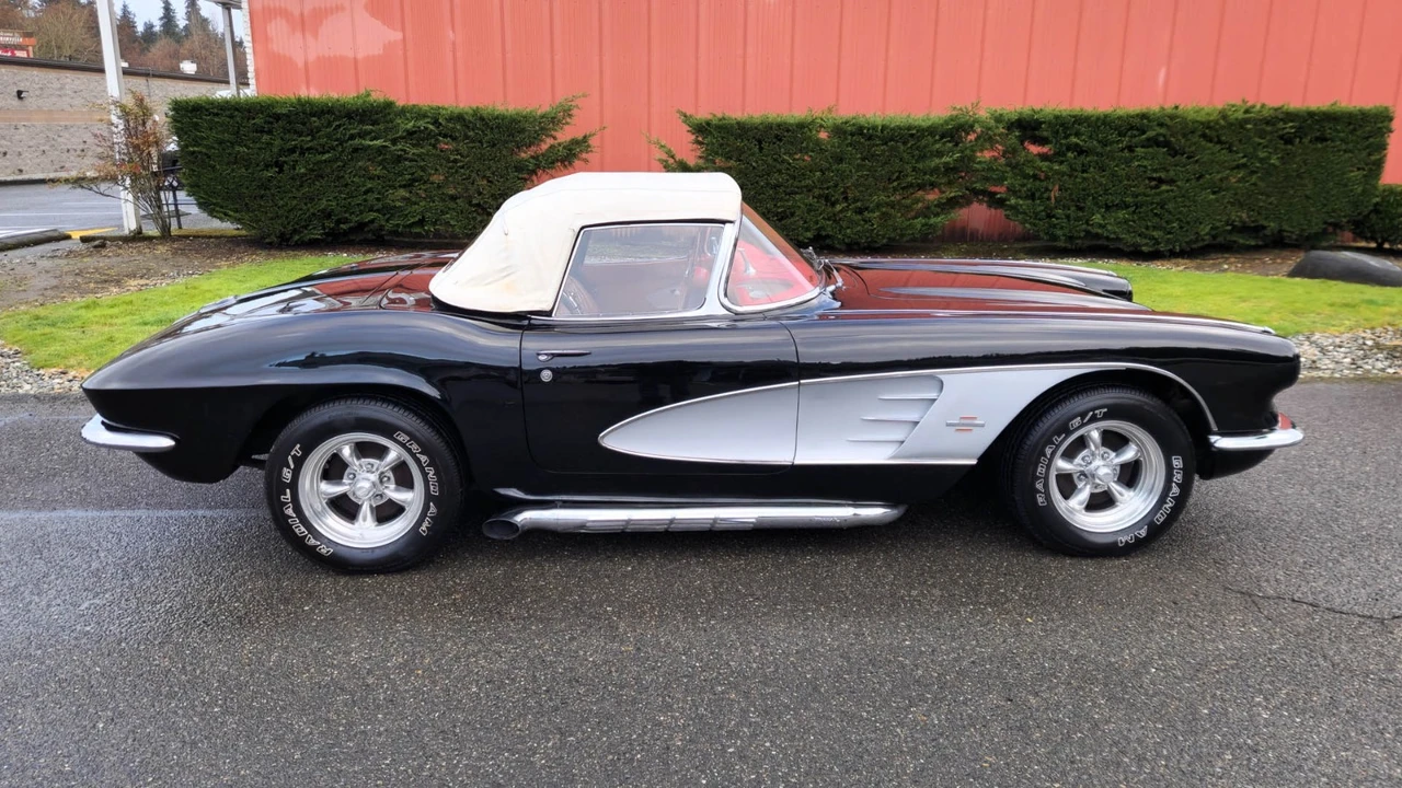 1961 Chevrolet Corvette C1 - Image 5 of 21