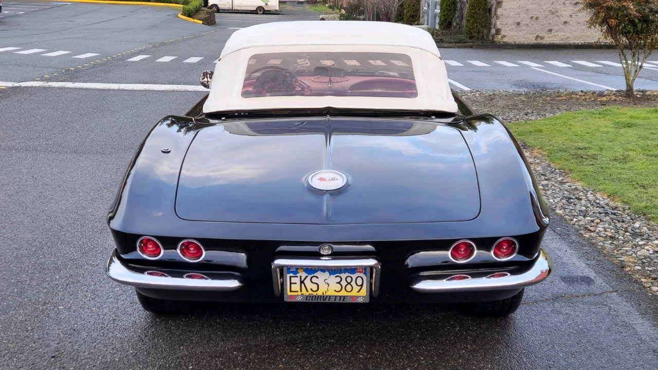1961 Chevrolet Corvette C1 - Image 8 of 21