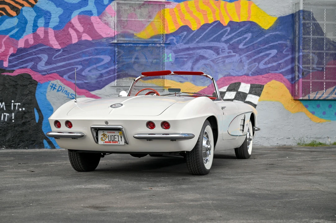 1961 Chevrolet Corvette C1 - Image 13 of 31