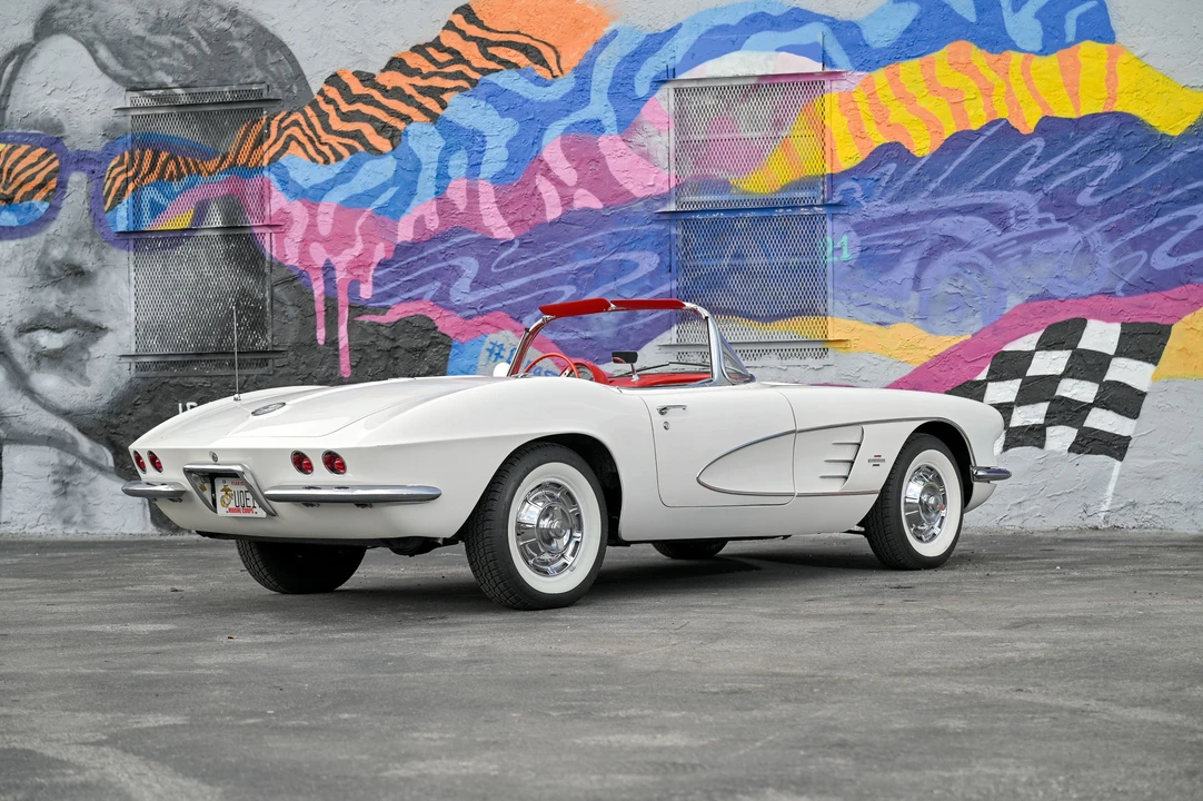 1961 Chevrolet Corvette C1 - Image 16 of 31