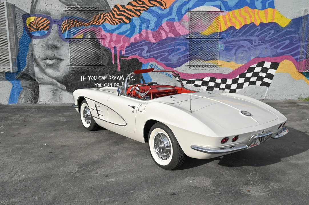 1961 Chevrolet Corvette C1 - Image 5 of 31