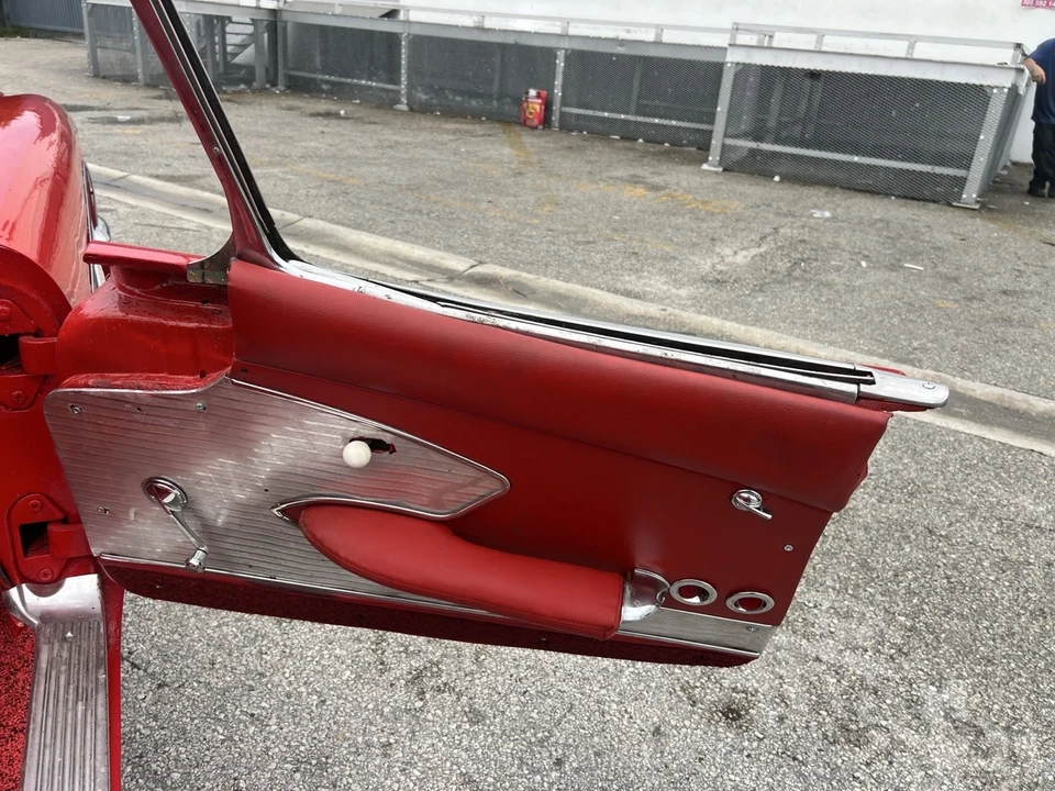 1961 Chevrolet Corvette C1 - Image 19 of 21