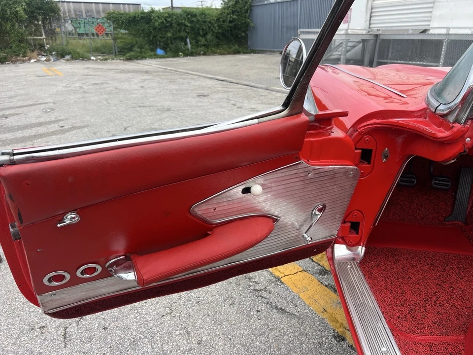 1961 Chevrolet Corvette C1 - Image 18 of 21