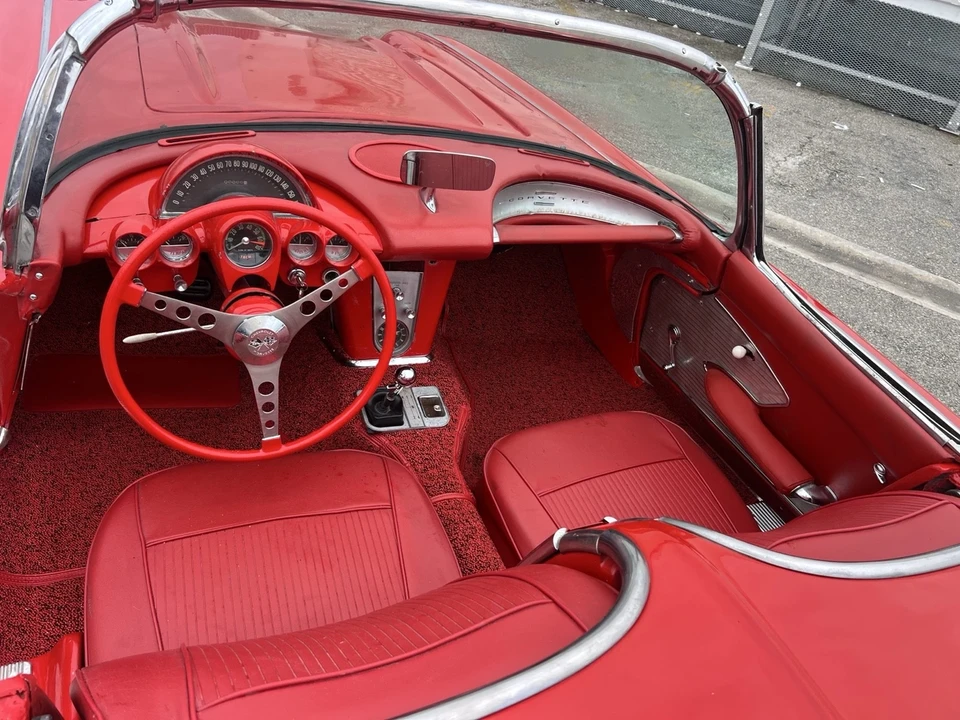 1961 Chevrolet Corvette C1 - Image 16 of 21