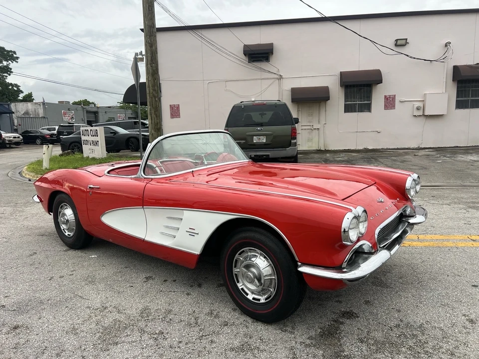 1961 Chevrolet Corvette C1 - Image 11 of 21