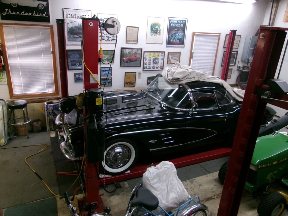 1961 Chevrolet Corvette C1 - Image 6 of 18
